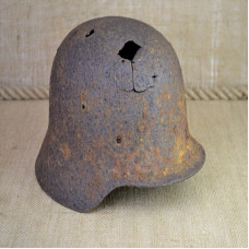 Battle damaged helmet M40 size 66